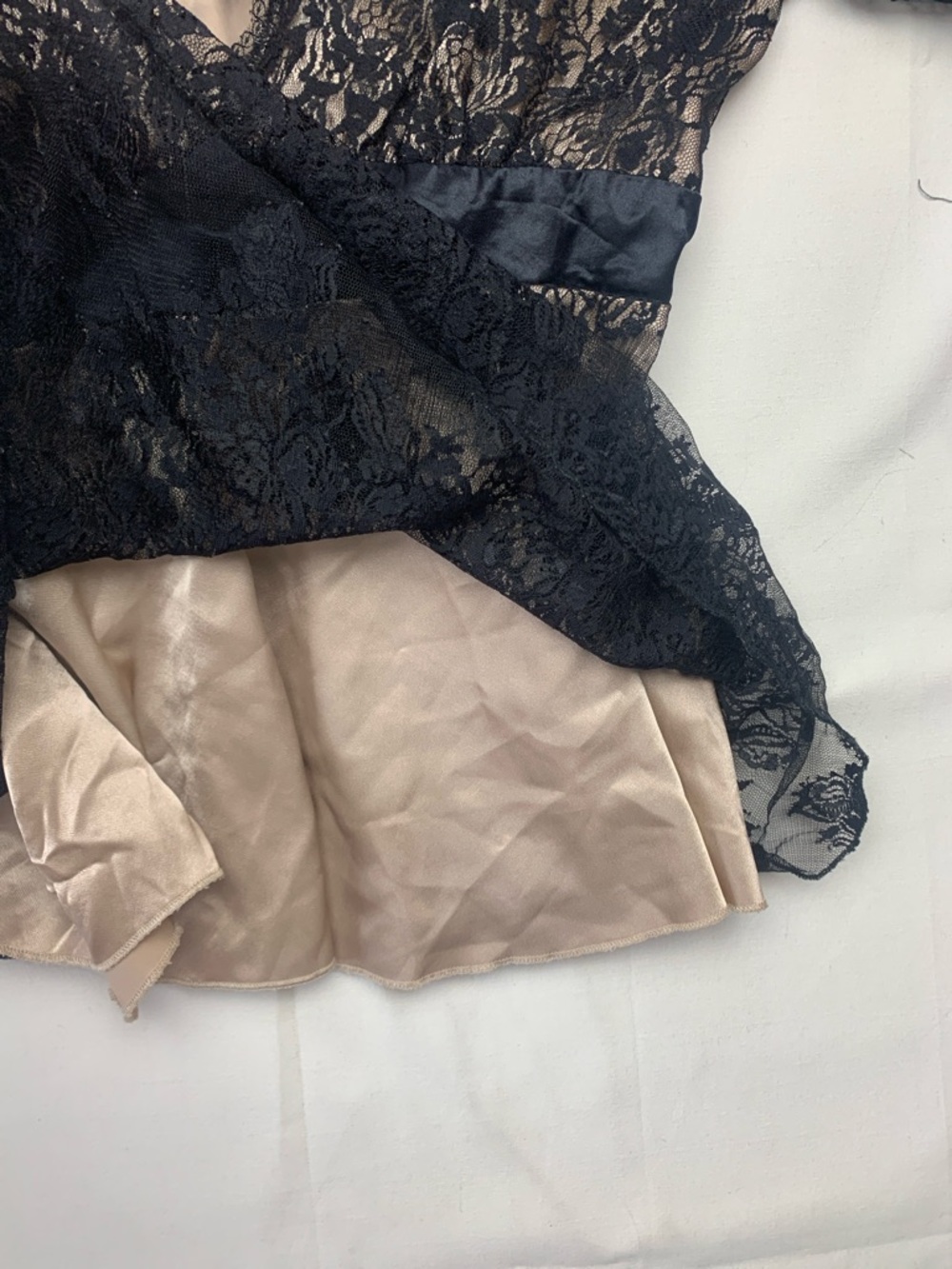 y2k Forever 21 size large Satin black lace witchy boho bell sleeve - Picture 8 of 10